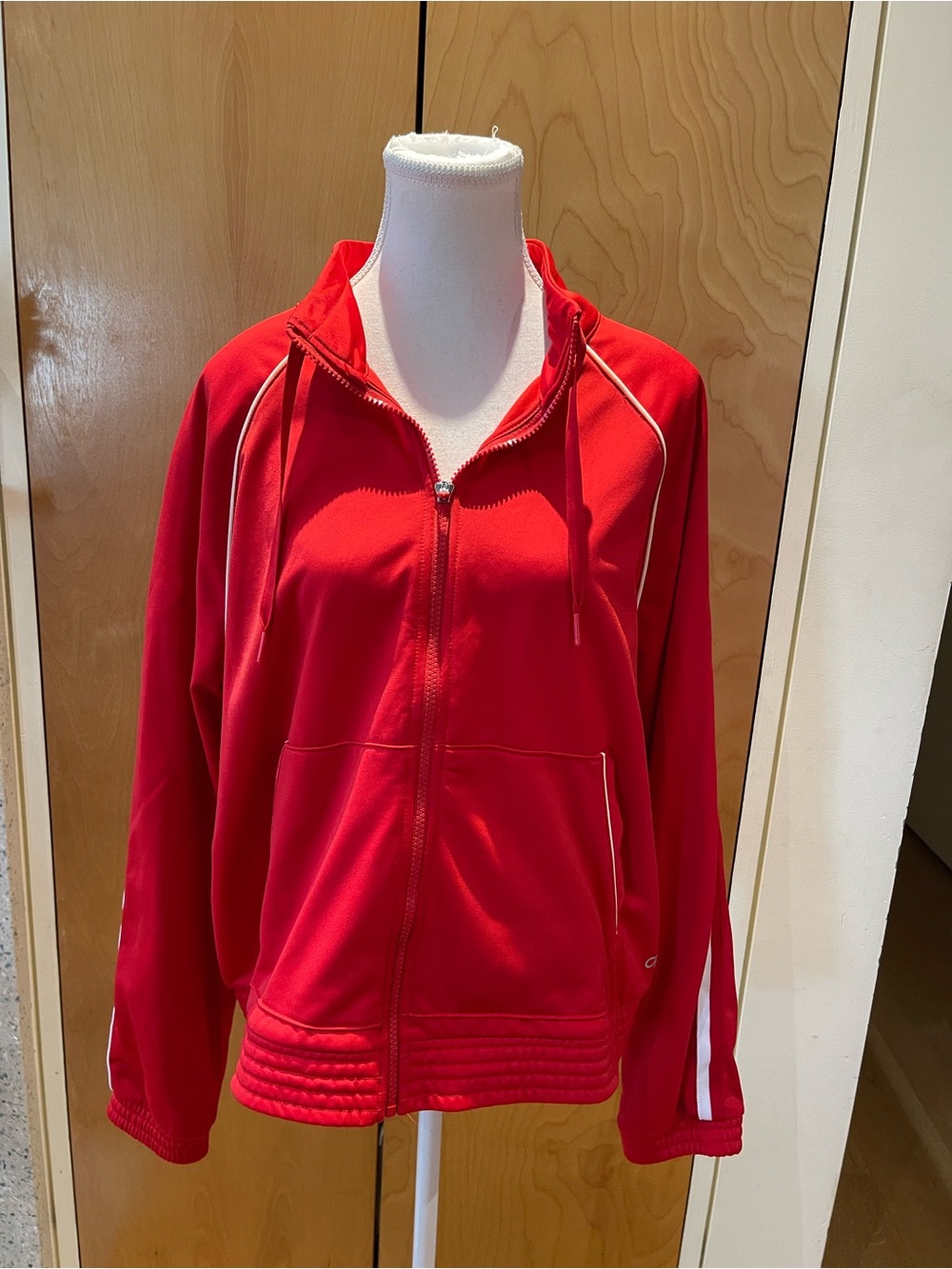 Red GapFit tracksuit size XL